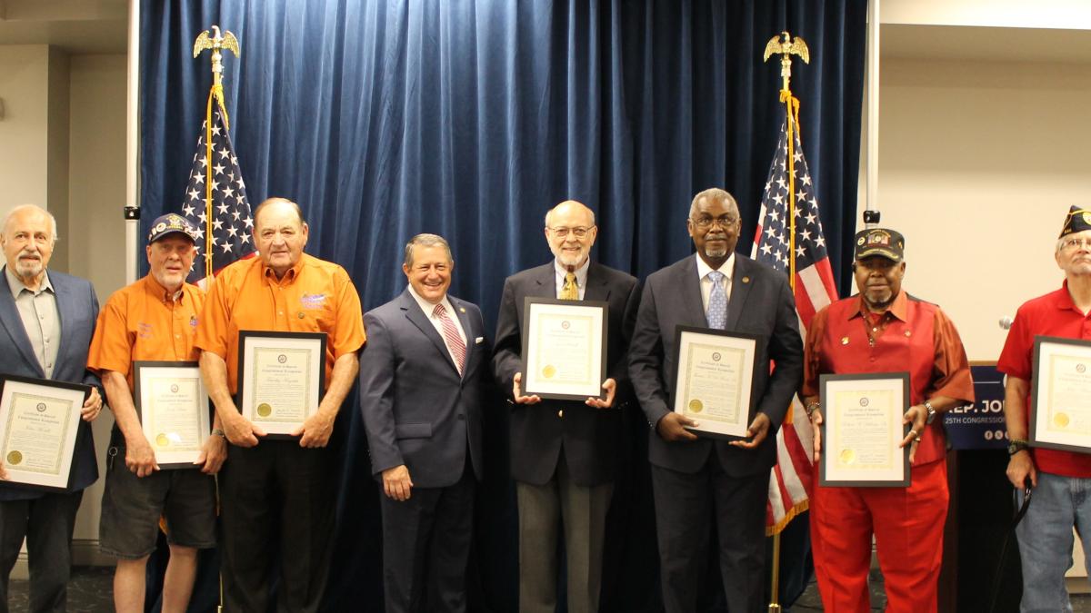 Congressman Morelle stands with local Vietnam War Veterans